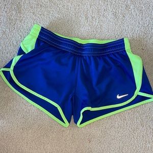 VGUC Womens Nike athletic shorts blue/green